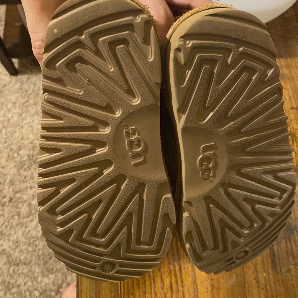 Girls ugg - Picture 8 of 8